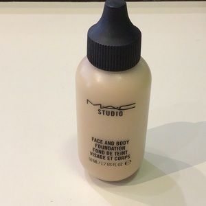 Mac foundation C3 A46. NEW no box NEVER USED